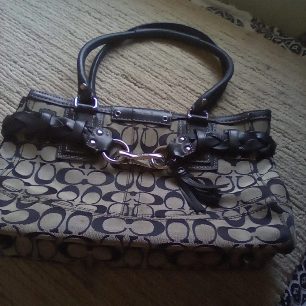 Medium coach purse